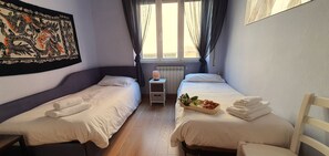 2 Schlafzimmer, Reisekinderbett, kostenloses WLAN