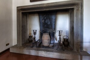 Interior - Villa in Cortona - Tuscany with Pool (Cortona)