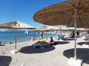 Beach - Apartment in Brodarica with Seaview, Balcony, Air condition, WIFI (3814-2) (Šibenik-Brodarica)