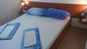 2 quartos, Wi-Fi de cortesia, roupa de cama