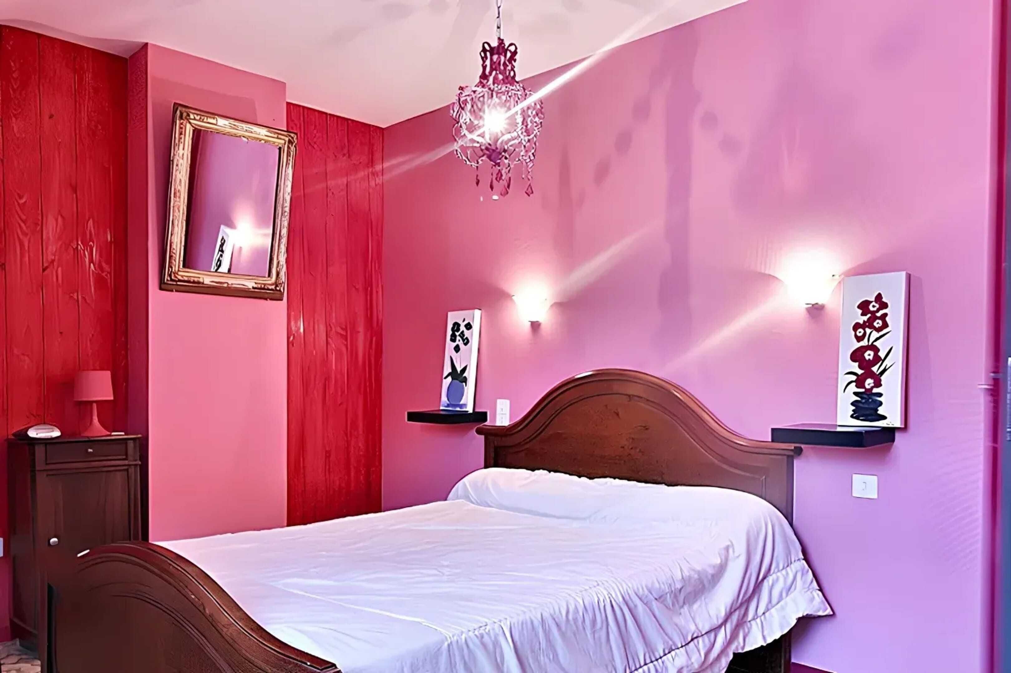 2 chambres, fer et planche à repasser