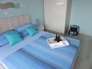 1 chambre, Wi-Fi gratuit, draps fournis