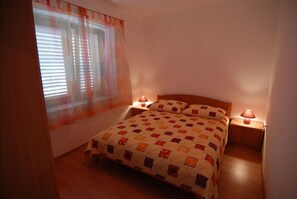 1 bedroom, free WiFi, bed sheets