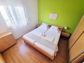 2 habitaciones, wifi gratis y ropa de cama 