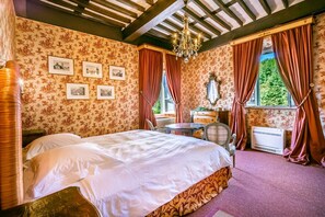 4 Schlafzimmer, Bügeleisen/Bügelbrett, Reisekinderbett, kostenloses WLAN