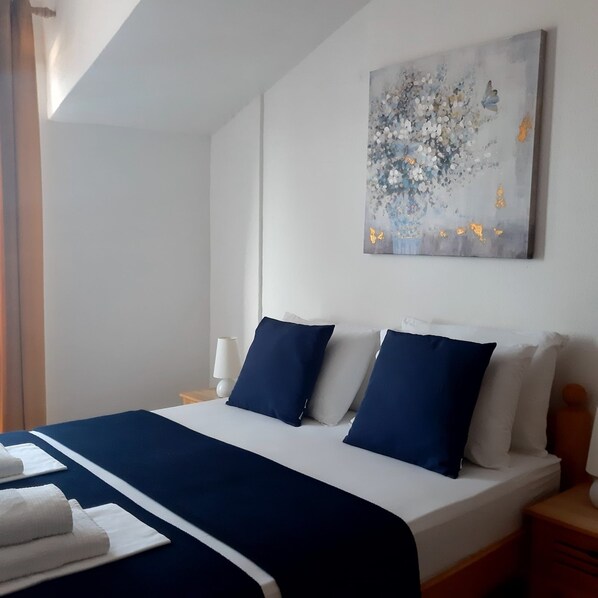 1 bedroom, free WiFi, bed sheets