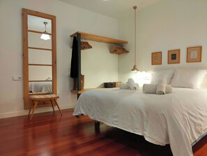 2 bedrooms, desk, iron/ironing board, WiFi - FS2 - Spacious 2 bedroom. Sarrià - Hospital Clinic (Barcelona)