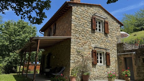 Country House / Farm House in Sorana with 2 bedrooms sleeps 6
