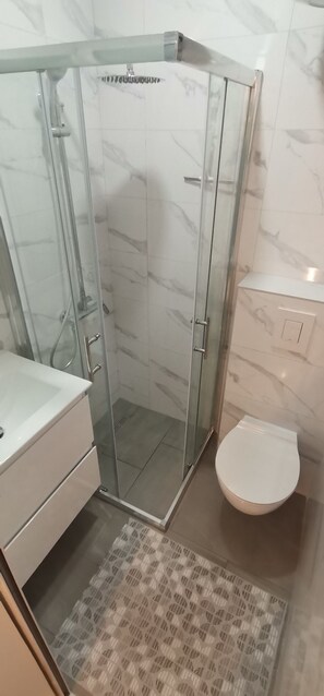 Shower - Apartment in Žuljana with Terrace, Air condition, WIFI (3558-4) (Žuljana)