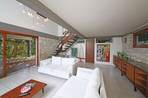 Fernseher, DVD-Player