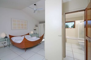 5 chambres, fer et planche à repasser, Wi-Fi gratuit, draps fournis