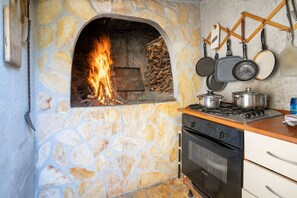 Kühlschrank, Ofen, Herdplatte, Geschirrspüler