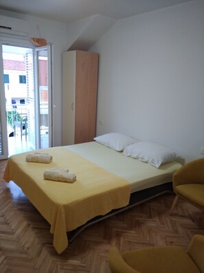 1 bedroom, free WiFi, bed sheets, wheelchair access