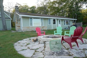 Terrace/patio - Firefly Cottage (Lewiston)