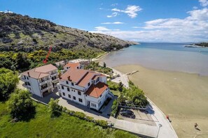 Beach - Apartment in Lopar with Seaview, Terrace, Air condition, WIFI (4419-2) (Lopar)