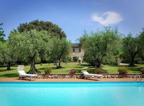 Pool - Villa in Segromigno In Monte with 3 bedrooms sleeps 6 (Segromigno In Monte)
