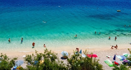 Apartment in Omiš with Seaview, Terrace, Air condition, WIFI (3422-7)
