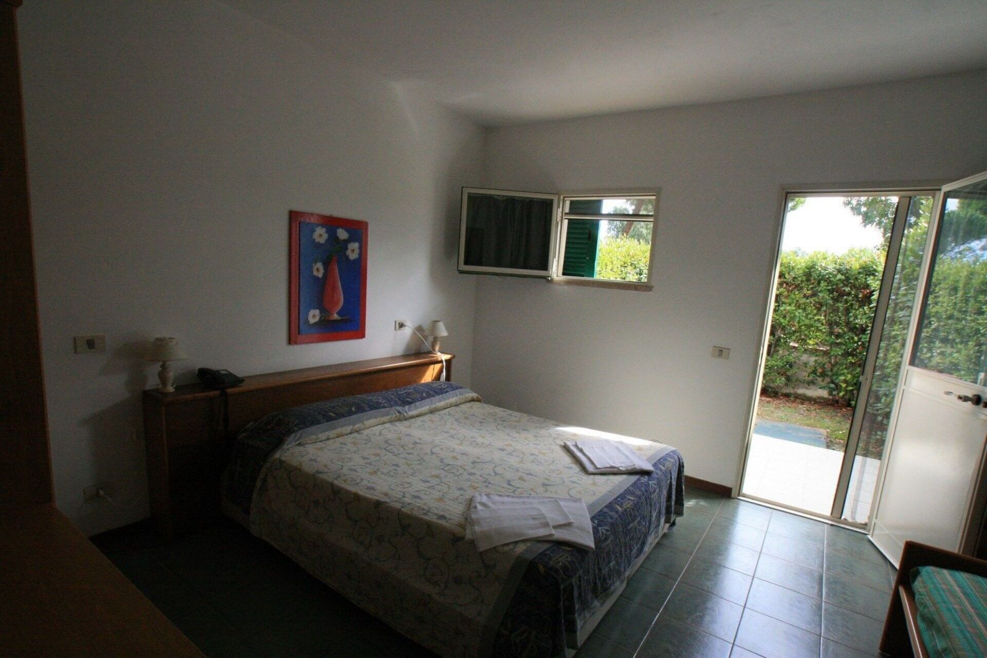 1 室のベッドルーム、WiFi (無料)