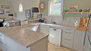 Fridge, microwave, oven, dishwasher