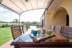 Restauration en plein air