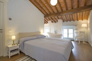 5 Schlafzimmer, Bügeleisen/Bügelbrett, Reisekinderbett, kostenloses WLAN