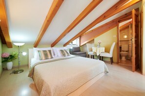 Iron/ironing board, free WiFi, bed sheets - Studio apartment in Trogir with Balcony, Air condition, WIFI (4324-4) (Trogir)