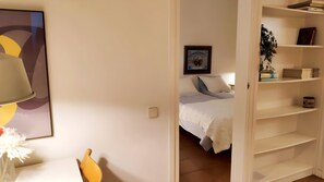3 chambres, fer et planche à repasser, Wi-Fi, draps fournis