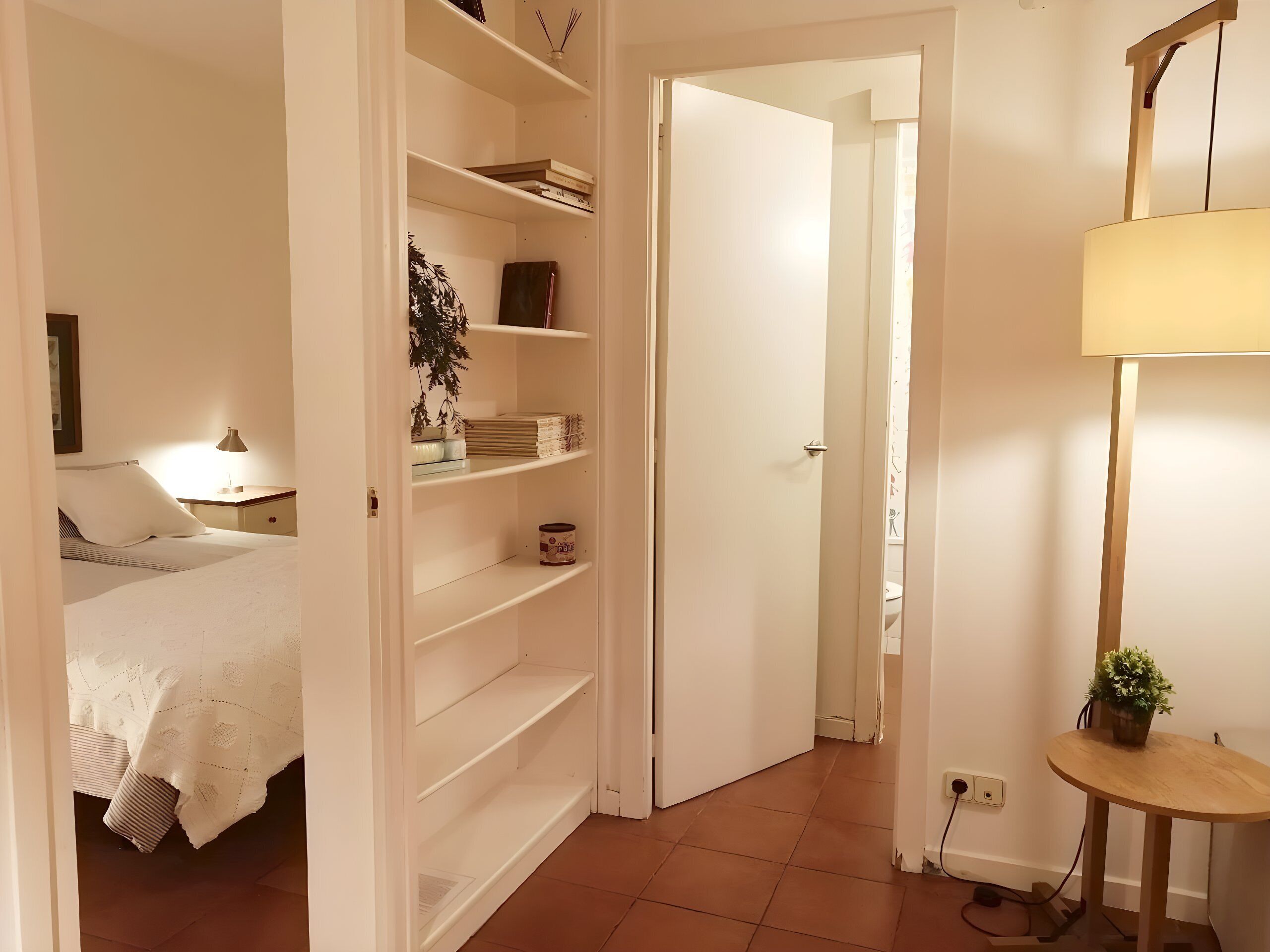 3 chambres, fer et planche à repasser, Wi-Fi, draps fournis