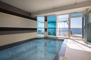Piscine couverte