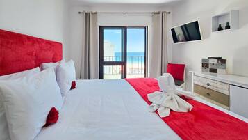 Iron/ironing board, free WiFi, bed sheets