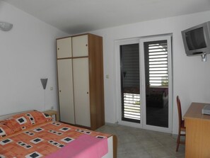 1 chambre, Wi-Fi gratuit, draps fournis