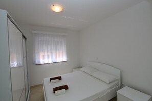 2 habitaciones, wifi gratis y ropa de cama
