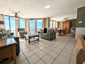 Smart TV, DVD player