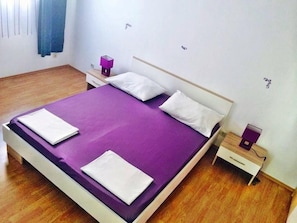 1 chambre, Wi-Fi gratuit, draps fournis