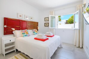 2 slaapkamers, een kluis op de kamer, een strijkplank/strijkijzer