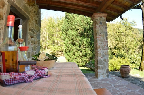 Vacation Home in Longoio-mobbiano with 2 bedrooms sleeps 4