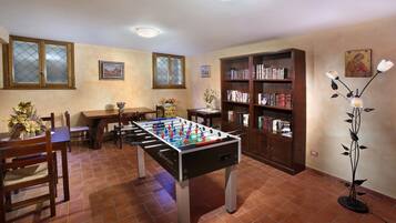 Spielezimmer