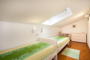 Free WiFi, bed sheets - Apartment in Rovinj with Seaview, Balcony, Air condition, WIFI (3482-10) (Rovinj)