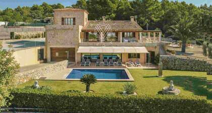 Charming Villa with panoramic views of Alcúdia Bay