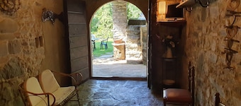 Casa di Campagna a Bagni Di Lucca con 3 camere da letto e 7 posti letto