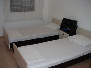 2 makuuhuonetta, Wi-Fi, vuodevaatteet