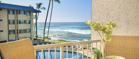 تناول الطعام بالخارج