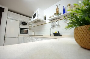 Fridge, microwave, oven, dishwasher - 105 - Livingtarifa La Caracola (Tarifa)