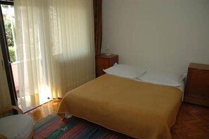 1 dormitori, wifi gratuïta i roba de llit 