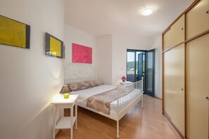 Free WiFi - Apartment in Supetarska Draga with Seaview, Balcony, Air condition, WIFI (3321-2) (Supetarska Draga)