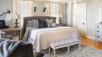 Watson Suite (Two Bedroom Suite) | Premium bedding, individually decorated, individually furnished
