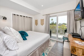 2 bedrooms, desk, iron/ironing board, travel cot