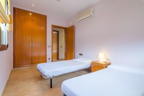 4 bedrooms, free WiFi
