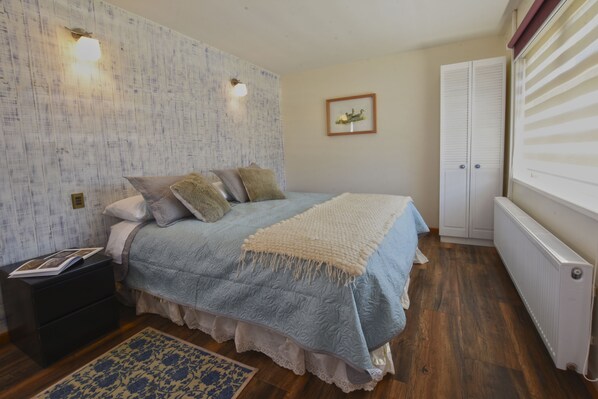 Design Double or Twin Room | Premium bedding, down comforters, individually decorated