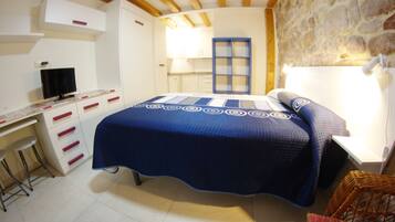 3 slaapkamers, reisbedje, gratis wifi, beddengoed